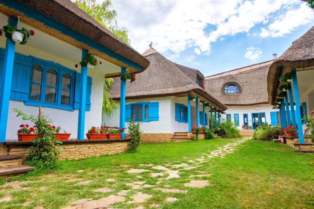 5 Chirpici - Small Traditional Resort Murighiol Exterior foto